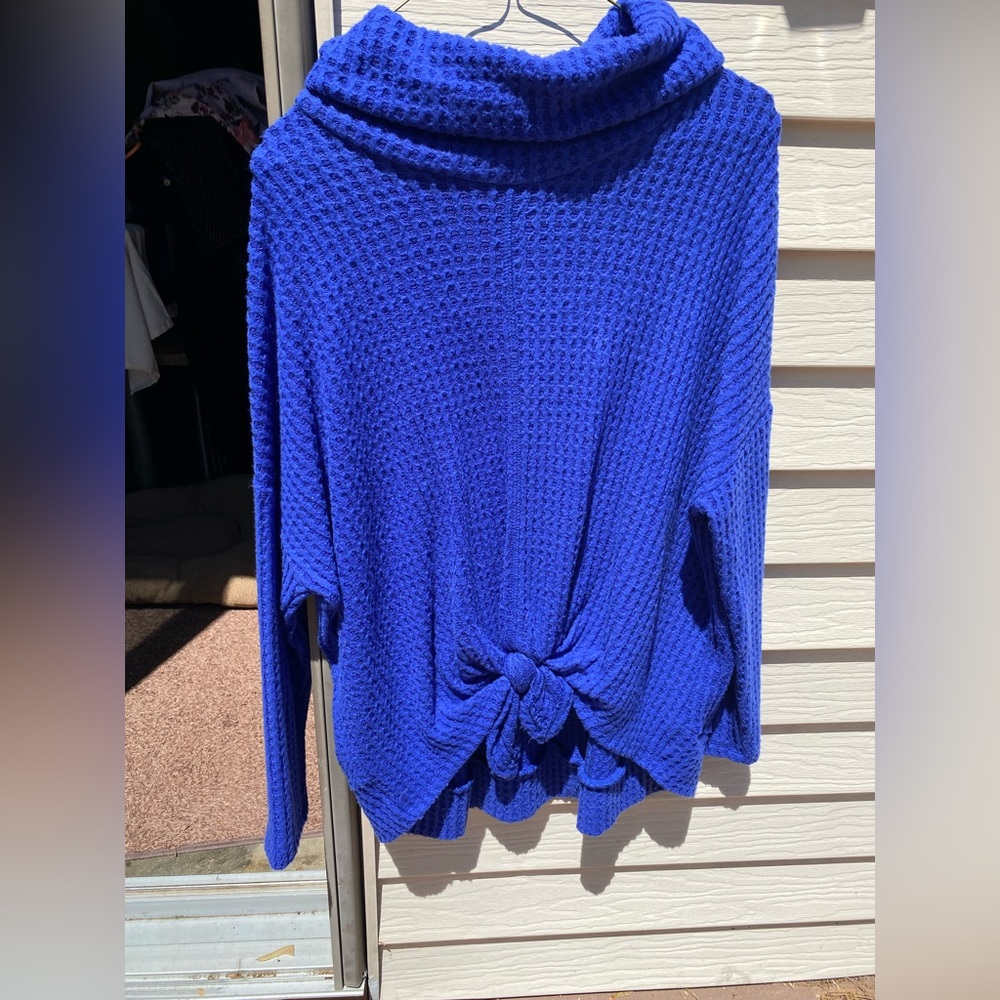 Cherish Royal blue sweater. Tunic style.size M. Soft.